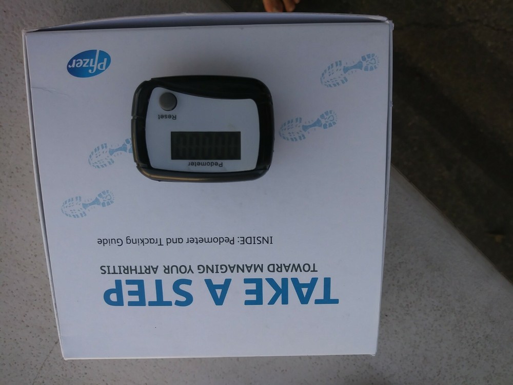 Pfizer Pedometer and Tracking Guide Black Managing Your Arthitis New NIB