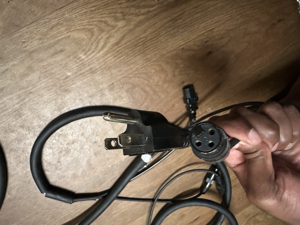 2 accu cable audio data power cord