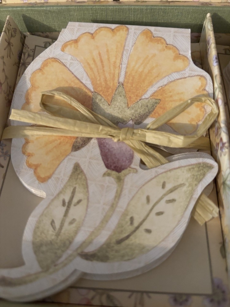 Diecut Floral Deluxe Note Card Set Keepsake Box