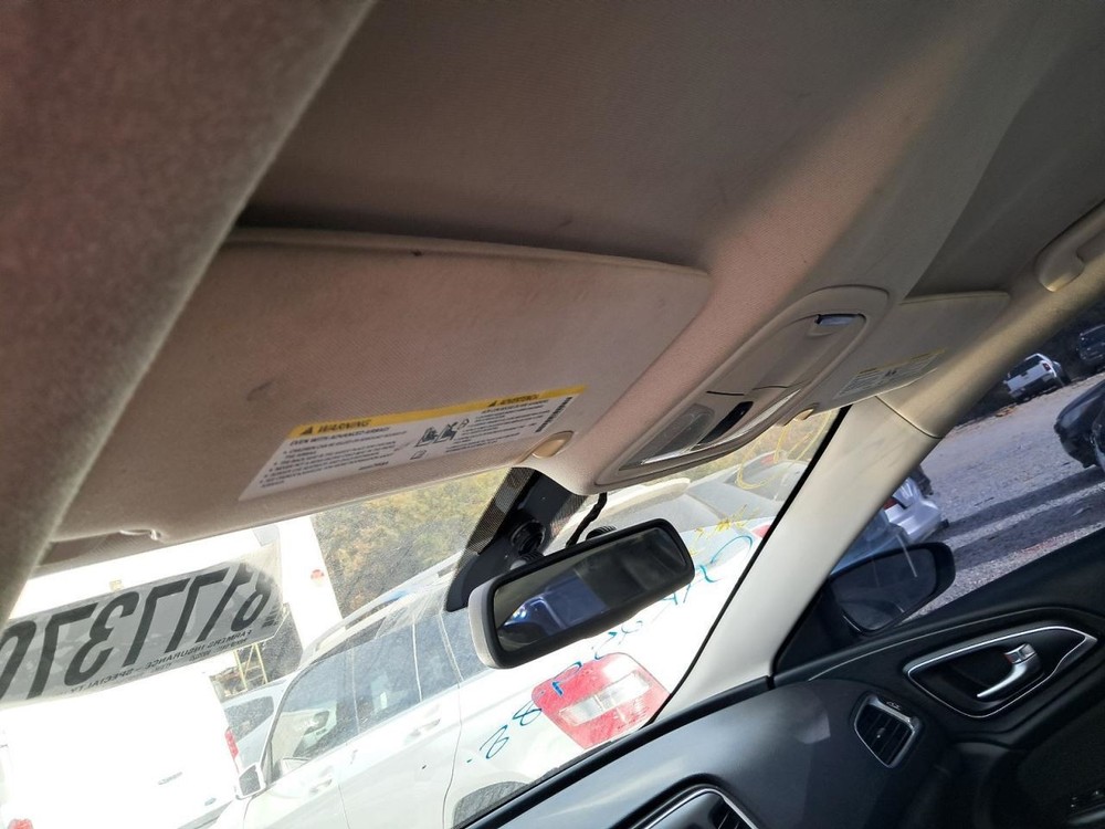 200 2015 Glove Box 4864827
