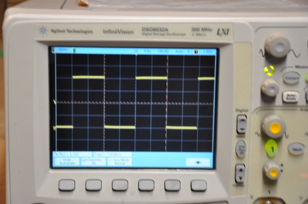 Agilent DSO6032A Infiniivision digital storage osciliscope