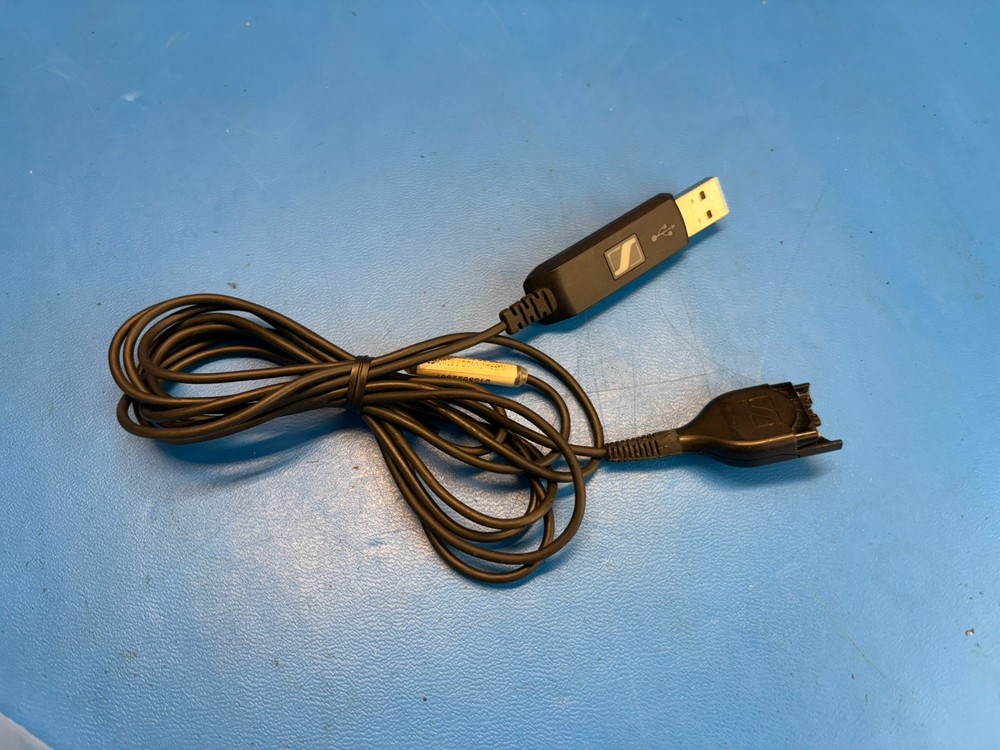 Sennheiser USB-ED 01 Easy-Disconnect to USB Adapter Cable