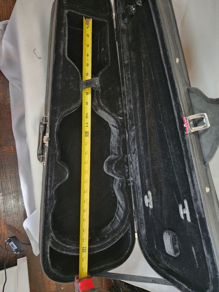 Core 3/4 Violin Case/Backpack Velvet Lined.