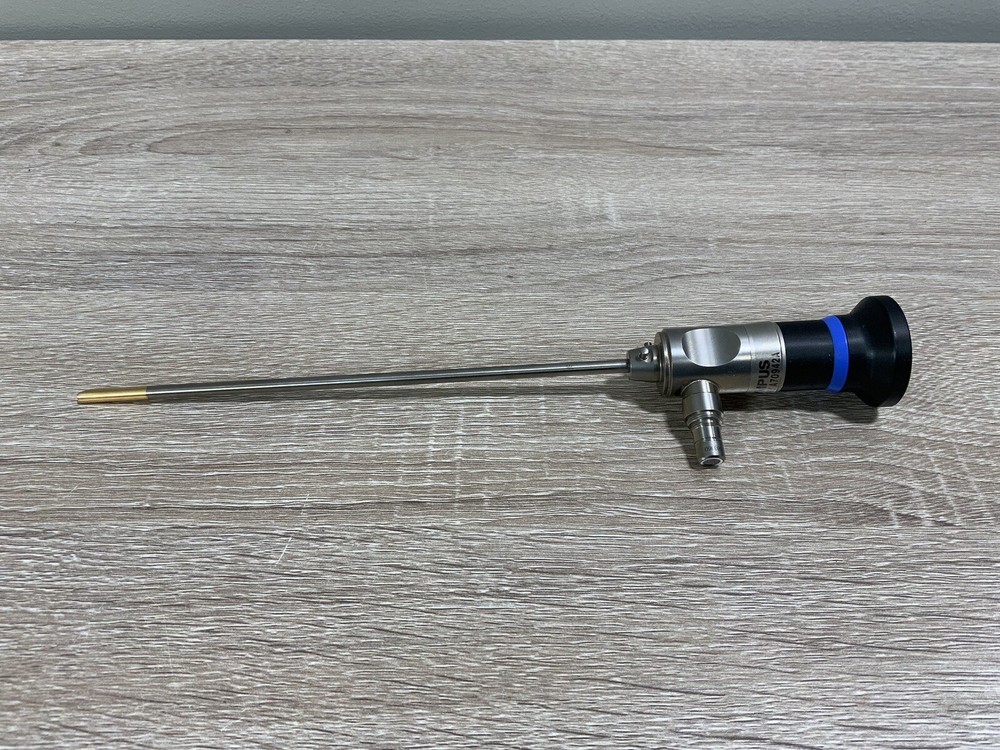 Olympus A70942A 4mm 70º Arthroscope w/ Case