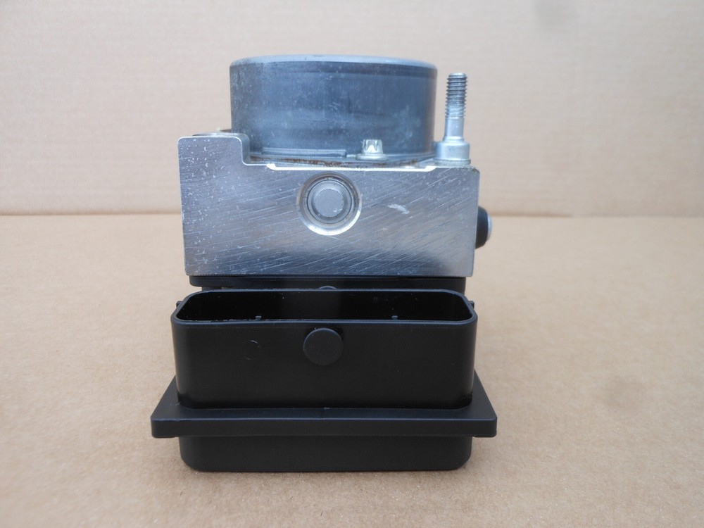 2013 Ducati Monster 796 ABS – ABS Pump / Control Module