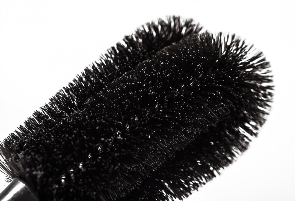 MUC-OFF MOTORCYCLE BRUSH 2 PRONG