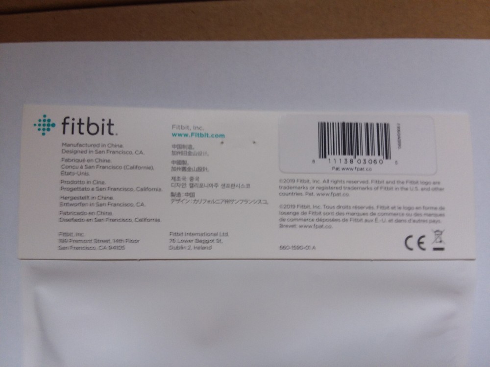 Fitbit replacement strap 660-1590-01 black charcoal silicone NIP