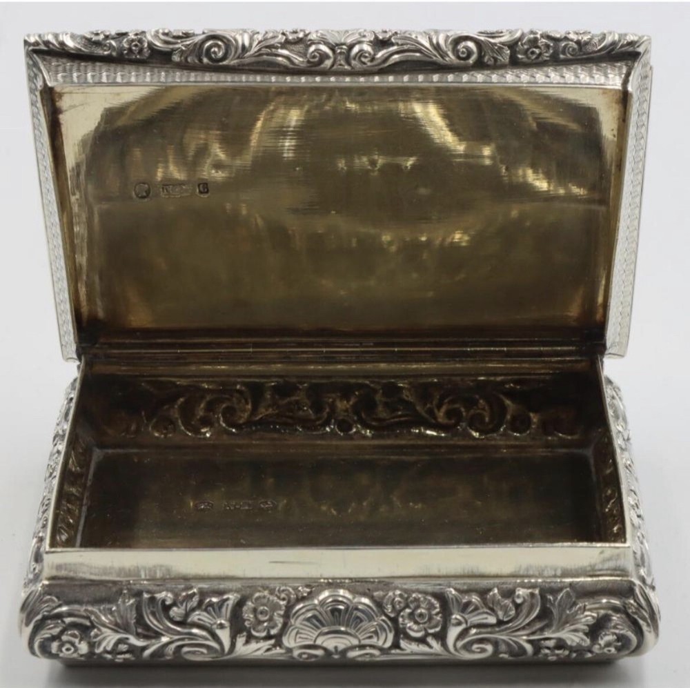 Nathanial Mills Birmingham Sterling Silver Snuff Box