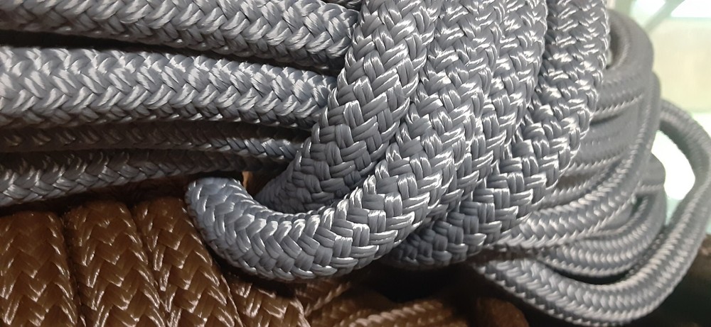 9/16 x 32 ft. Double Braid-Yacht Braid Polyester Rope. Charcoal