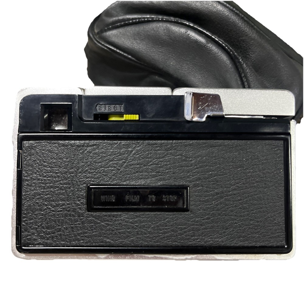 VINTAGE ARGUS 260 AUTOMATIC CAMERA MADE IN JAPAN Untested With Case