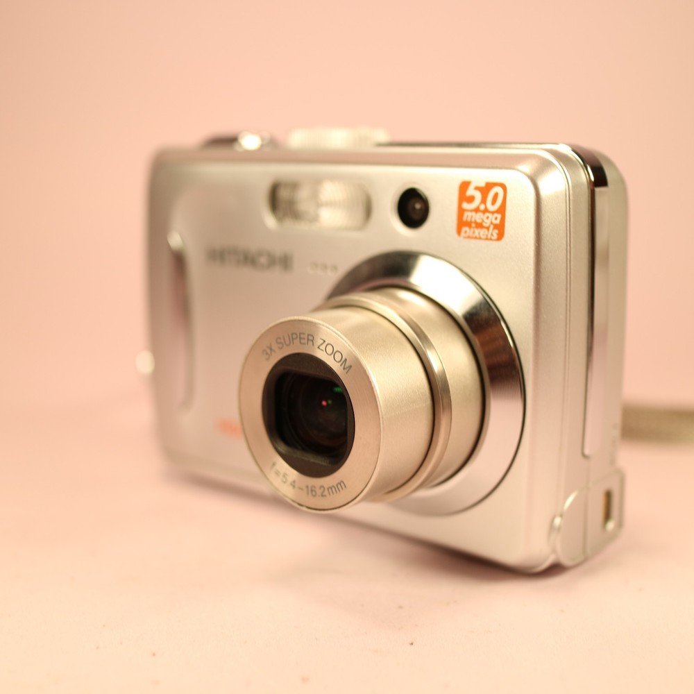 Hitachi Digital Camera HDC-551e 5.0MP Silver Tested