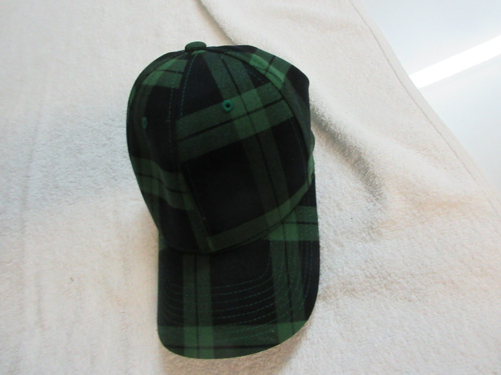 Flex Fit , Hunting Hat / Cap L-XL , Never Worn