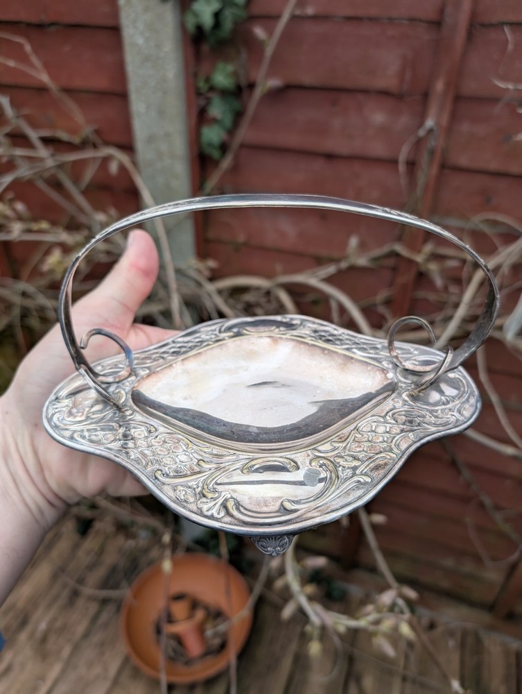 Beautiful Designed Silver Plate Antique Footed Bon Bon Dish