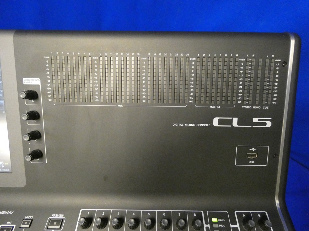 Yamaha CL5 72 Channel Digital Mixing Console