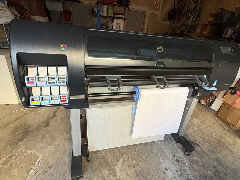 HP Designjet Z6200 (CQ109A) 42" Large Format Printer USED