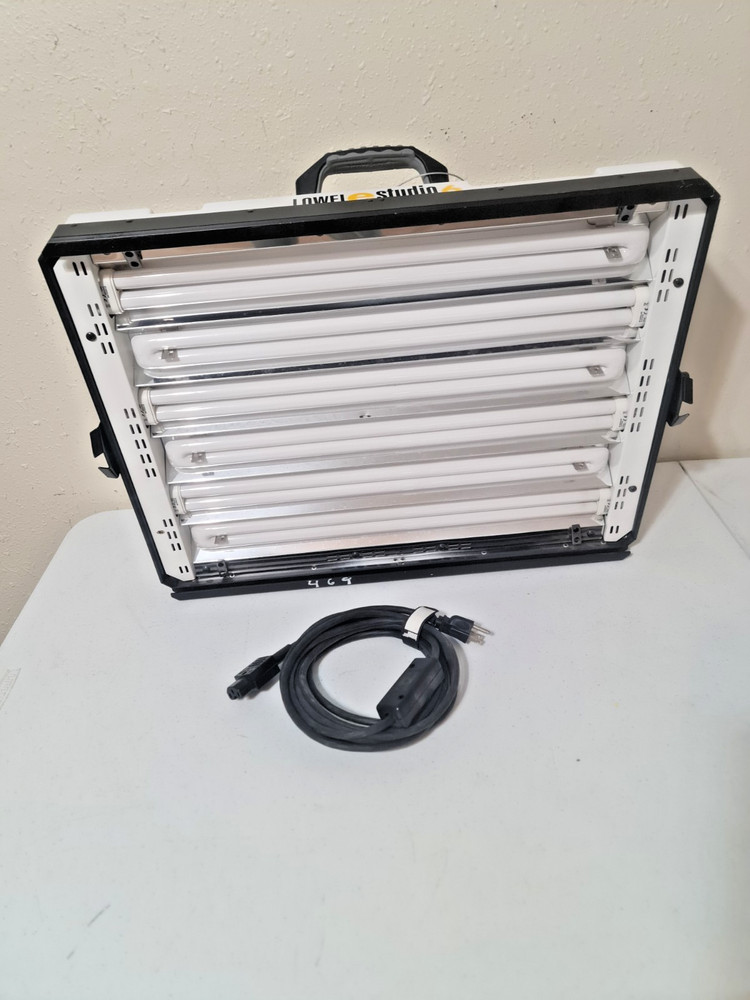 Lowel E-Studio 6 Fluorescent Light w/ Power Cord