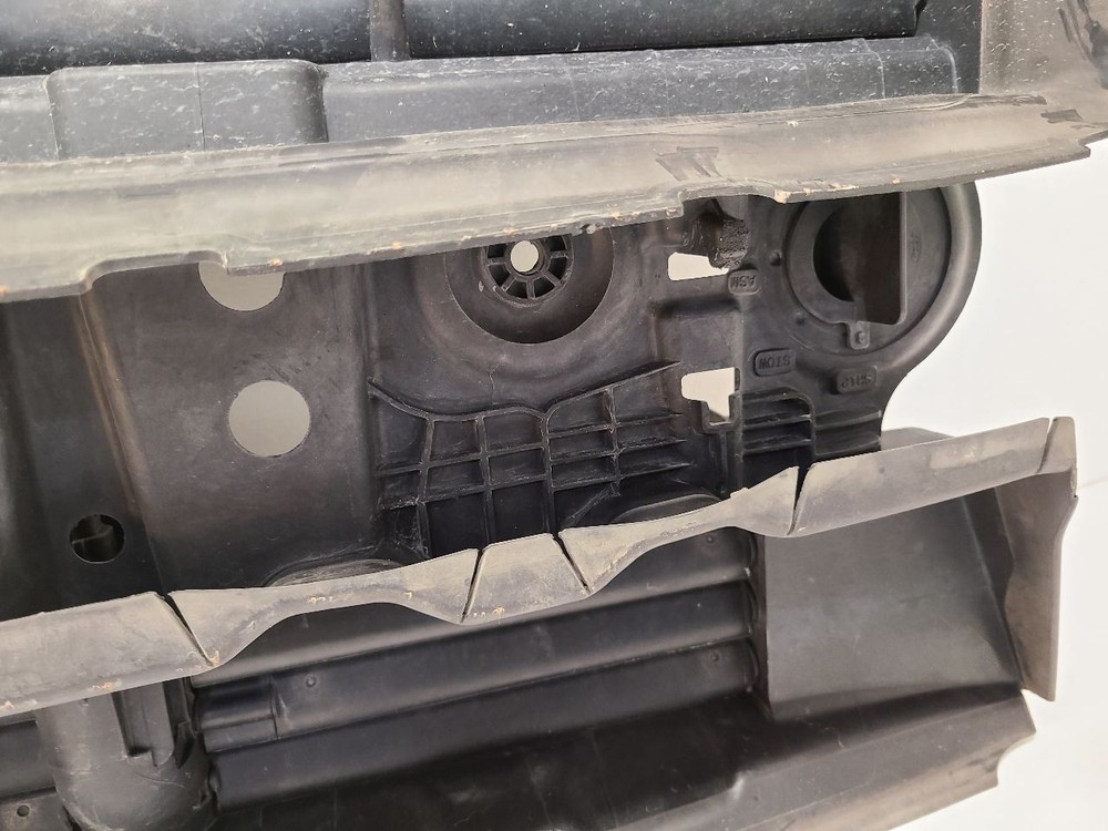 2013 2014 2015 2016 2017 2018 2019 FORD ESCAPE Air Shutter