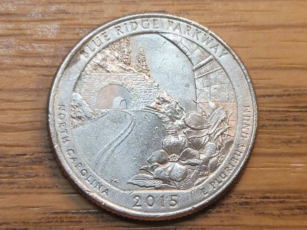 2015 P Blue Ridge Parkway ATB Quarter Die Chips Mint Error.