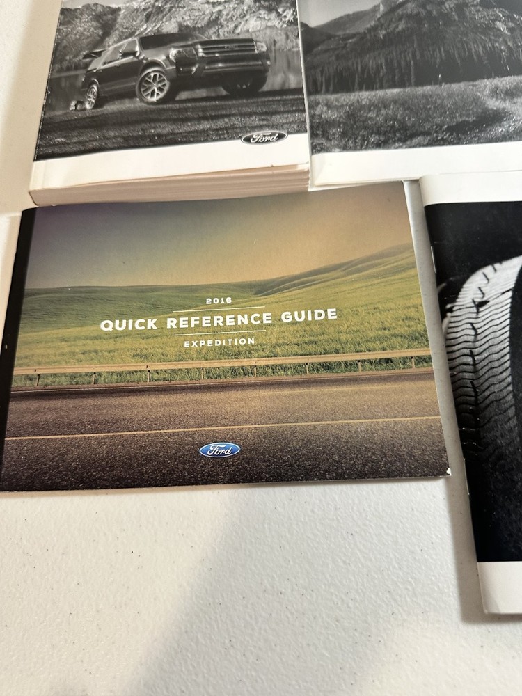 2016 Ford Expedition Owner's Manuals Set