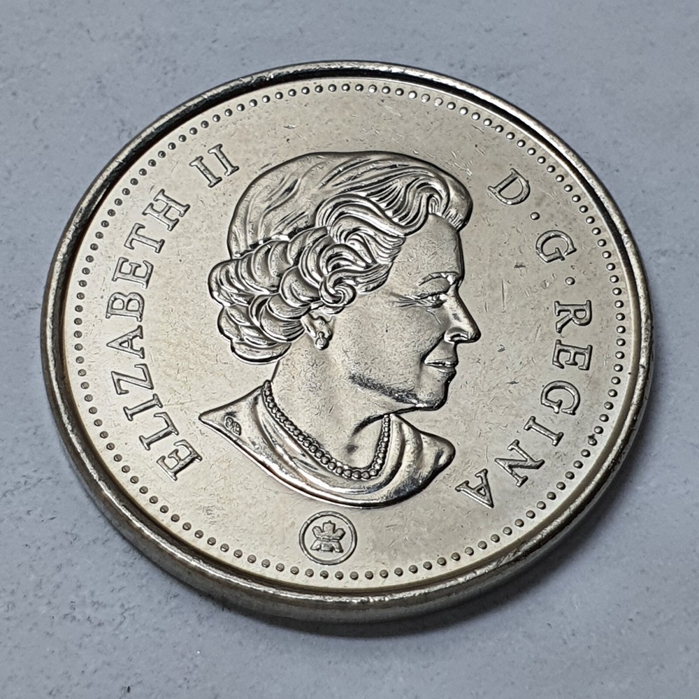Canada 5 Cents 2015 Coin 02077D