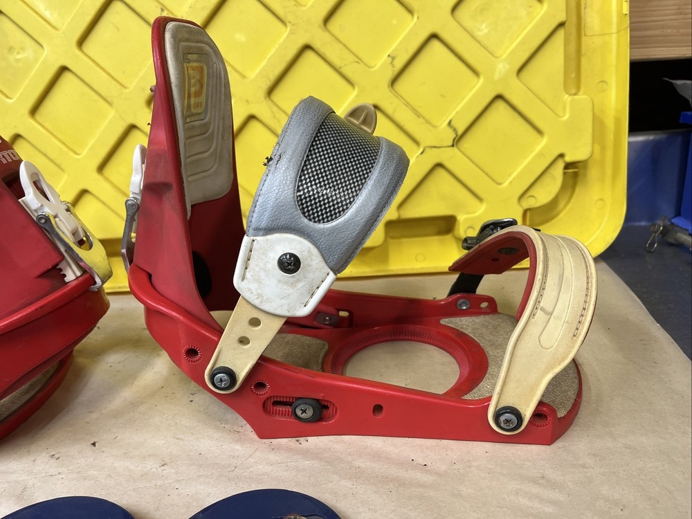 Burton Custom Snowboard Bindings, Men’s Large