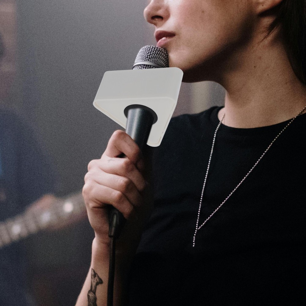 2 Pcs Triangular Interview Logo Mic Flag Station Microphone Clip