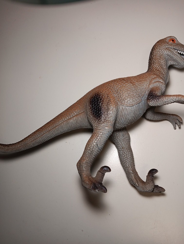 IMPERIAL DEINONYCHUS GREY Dinosaur FIGURE