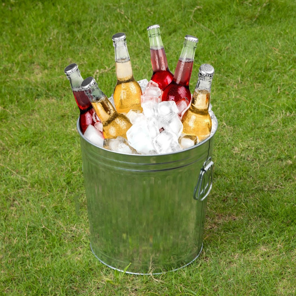 Keep Yard Debris Contained - 7 Gallon Galvanized Steel Trash Can
