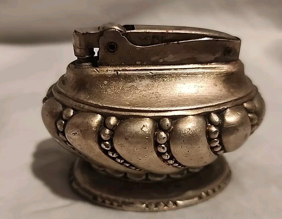 Ronson Crown silver plated 1950’s vintage table top lighter UNTESTED