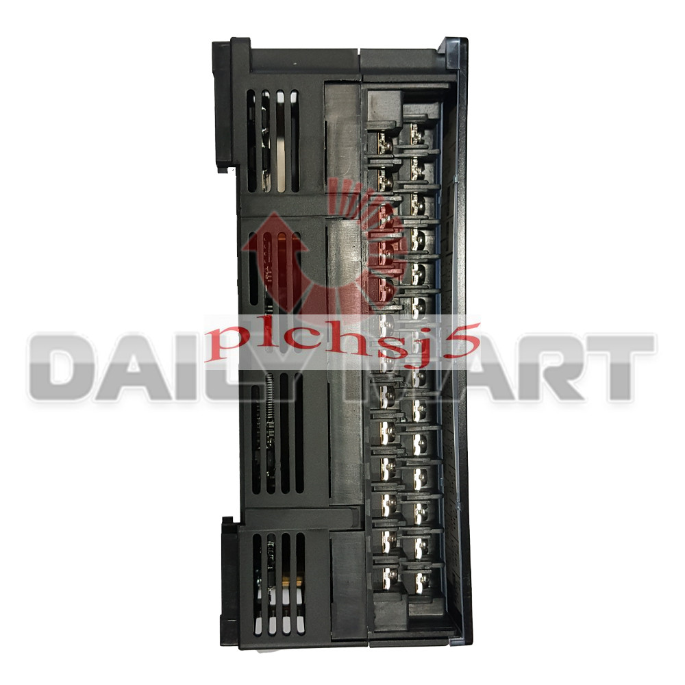 New In Box MITSUBISHI AJ65BT-D62D PLC Module