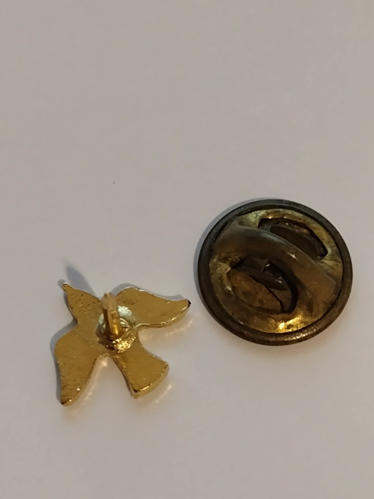 Tiny Red Dove Bird Tack Pin