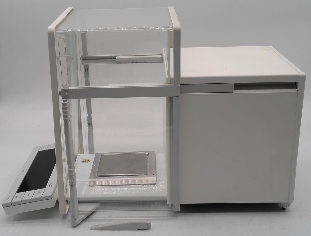 METTLER TOLEDO AT400 PRECISION ANALYTICAL BALANCE