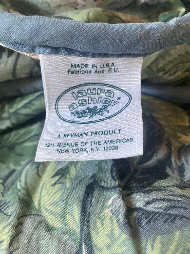 Laura Ashley Tablecloth Floral 76” Round