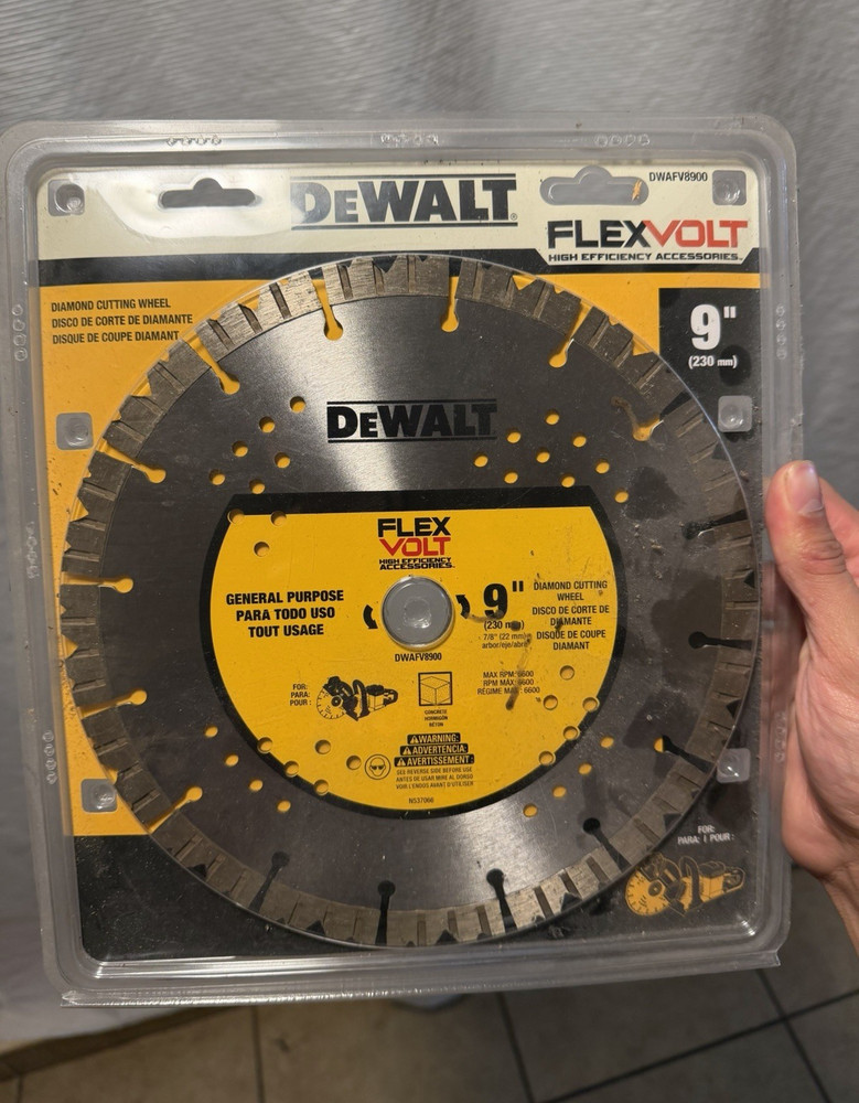 DEWALT Flexvolt DWAFV8900 9" Diamond Saw Blade General Purpose