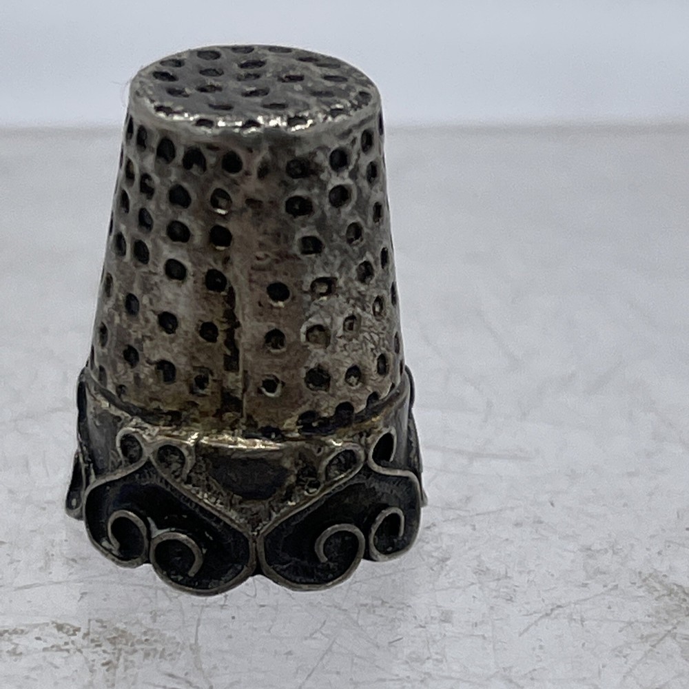 Antique “RARE” Mexico Silver Thimble Beautiful
