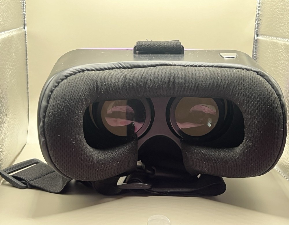 Tzumi Virtual Reality Headset for Smartphone Apple/Android