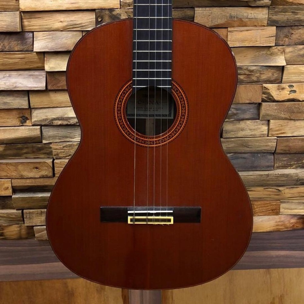 YAMAHA C-300A Classical Guitar Solid Cedar Top Rosewood Back JPN USED