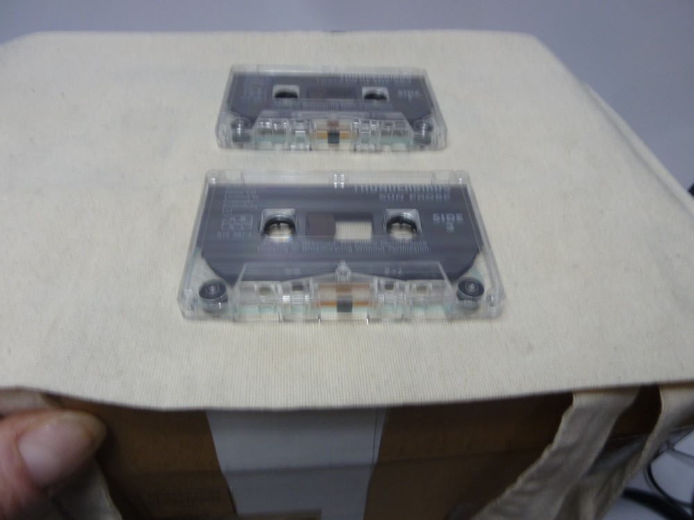 THUNDERBIRDS ! DOUBLE CASSETTE SET - FOUR EPISODES - GREAT CONDITION!