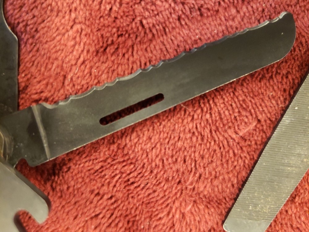 🔪 Gerber Multi Tool Black Needlenose MP600