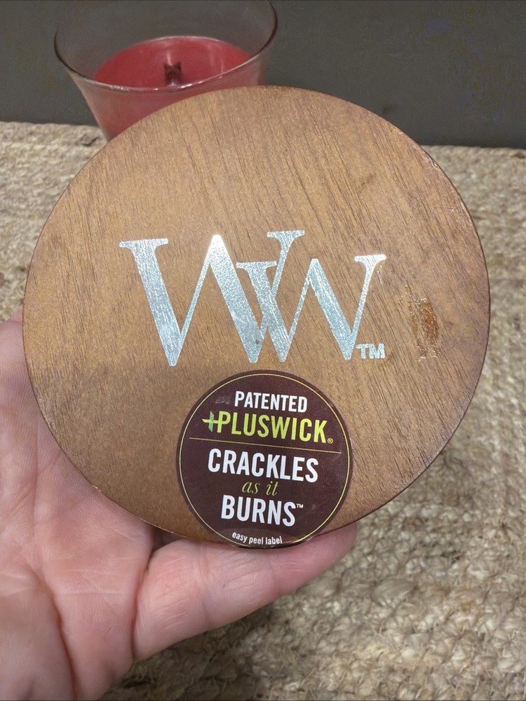 WOODWICK® 9.7oz. Medium Crimson Berries