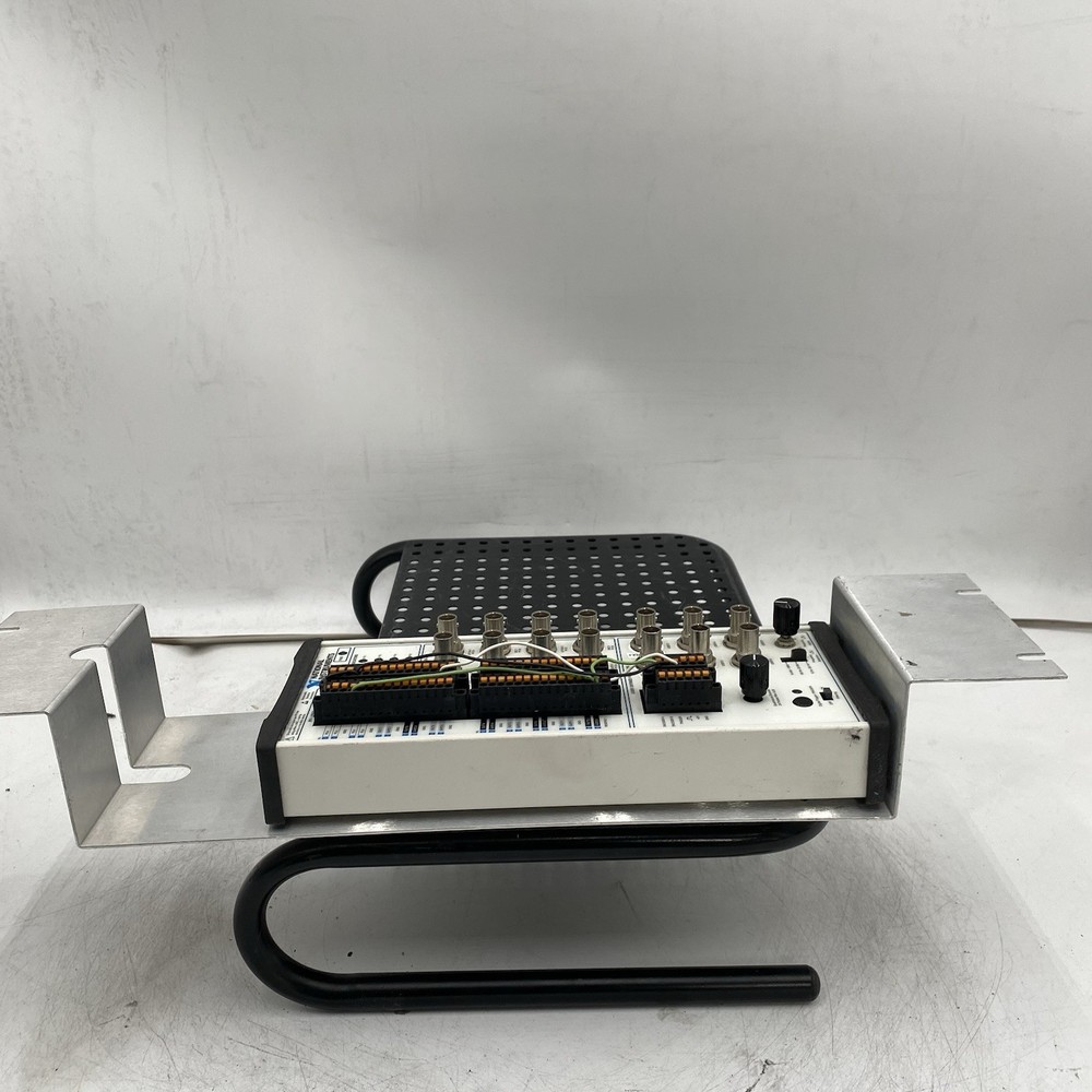 National Instruments BNC-2121 660x Counter/Timer Connector Block