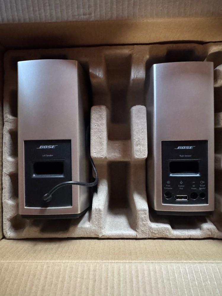 Bose Companion 20 Multimedia Speaker System - Silver - Complete In Box - TESTED