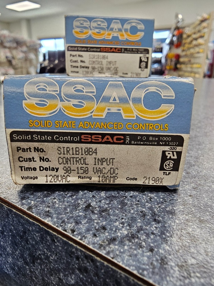 SSAC SIR1B10A4 Solid State Relay 120VAC 10A NEW