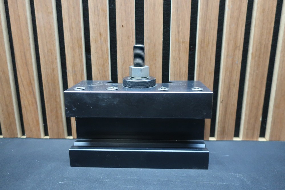 DORIAN TOOL D60EA-2 | 1.75" Quick Change Tool Holder