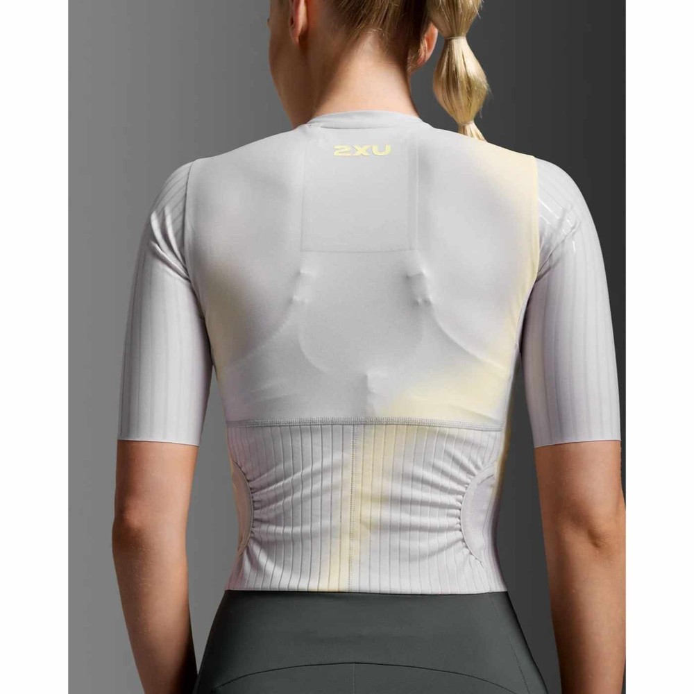 2XU Women's Light Speed React Sleeved Tri Suit - 2026