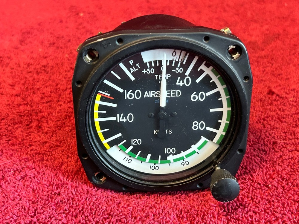 UNITED INSTRUMENTS TRUE AIRSPEED INDICATOR P/N 8100 CODE B.740