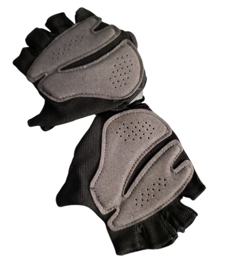Nike Women's Gym Elemental Training Gloves Size Medium - Black
