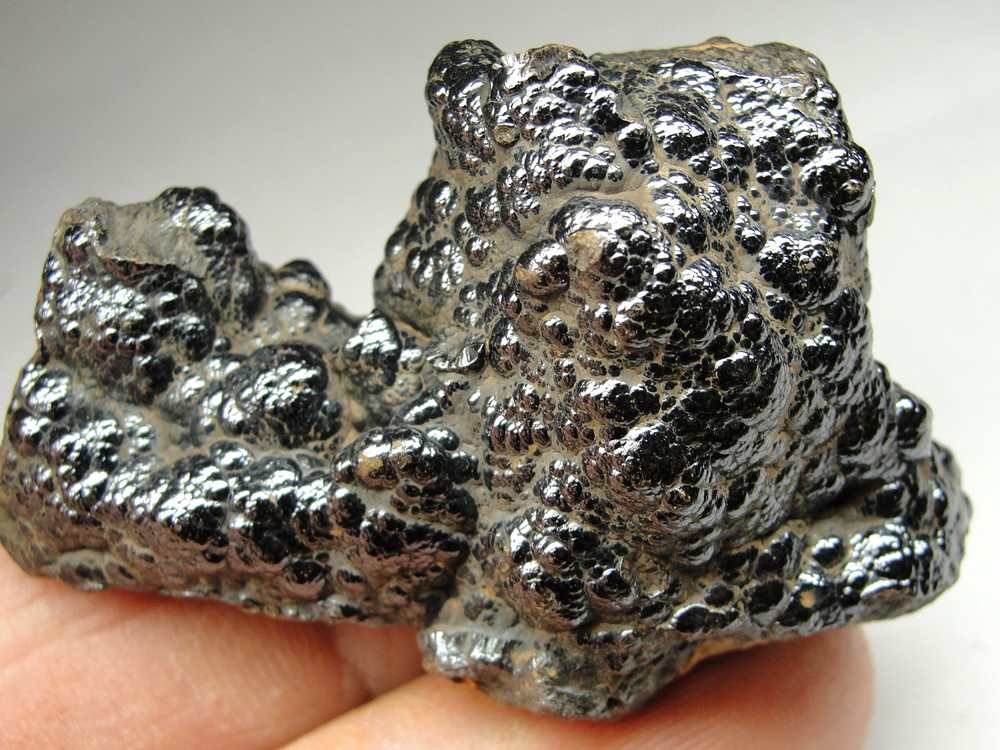 Hematite - Botryoidal - Morocco - Natural - M-3241 - 53.63g - EXCELLENT FEATURES
