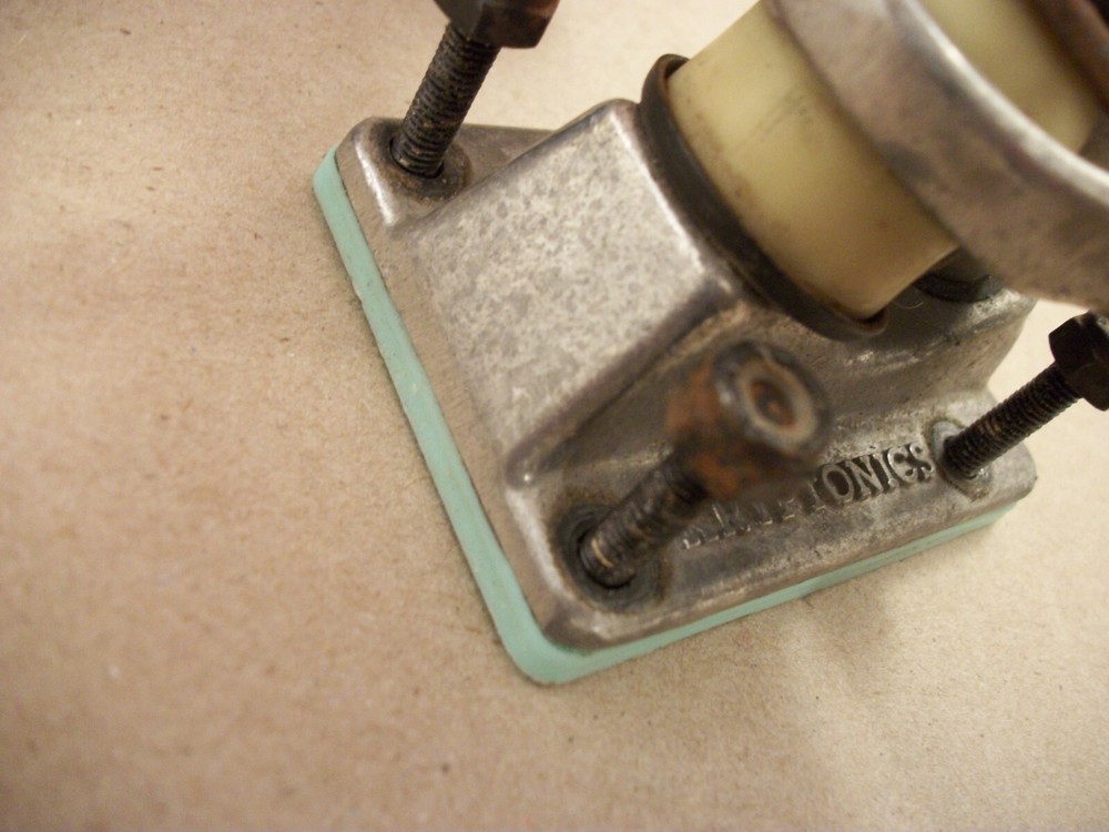 Vintage Kryptonics Skateboard Trucks/Wheels 60mm