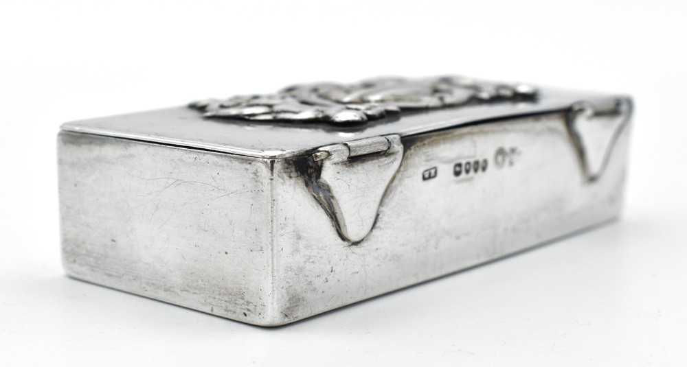 Antique Victorian Solid Silver Snuff Box Trinket Box Cherubs 1885